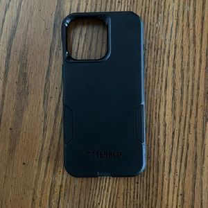iPhone 15 pro max black OtterBox